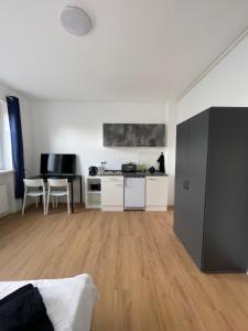 Η κουζίνα ή μικρή κουζίνα στο motel 38 Braunschweig