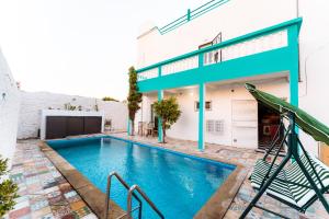 Swimmingpoolen hos eller tæt på Villa Nour Mogador + 41 billeder