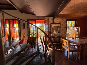 Khu vực ghế ngồi tại A grande casa da montanha Casa de campo por temporada
