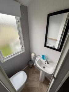 Foto dalla galleria di Seaview Holiday Park - Reception End a Chestfield Altre 5 foto