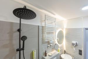 Ένα μπάνιο στο Garner Hotel Berlin - Ku'Damm by IHG