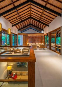 Φωτογραφία από το άλμπουμ του Modern 5BR BathTub MoviRoom RoofTop Cook NatureViews Ella Kandy Train σε Kandy