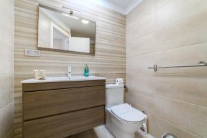 Et badeværelse på Infinity by Welcome Tenerie + 13 billeder