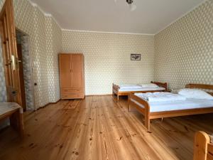 Afbeelding uit fotogalerij van Noclegi pracownicze in Chojna +14 foto's