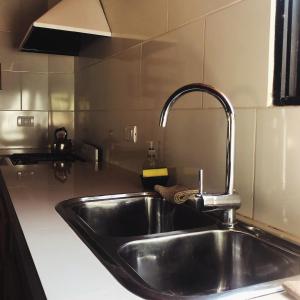 ビージャ・ヤカントにあるCabañas Terraの台所用洗面台(蛇口付)