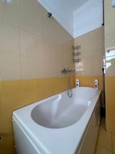 Gallery image of Family Apartment 01 in Shkodër +12 photos