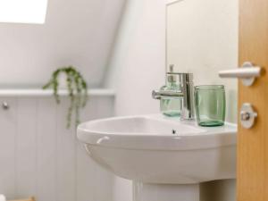 Ένα μπάνιο στο 1 Bed in Hereford 83703