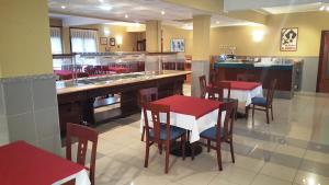 Kuchyň nebo kuchyňský kout v ubytování Hotel Alameda + 23 fotografií