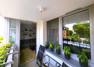 Balkón nebo terasa v ubytování 81 degrees - Hot Lodging - Gorąca Kwatera w centrum Gliwic z prywatną sauną + 25 fotografií