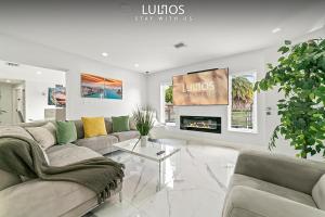 Billede fra billedgalleriet på Miami House with Hot Pool-spa & Pool table L48 i Hialeah