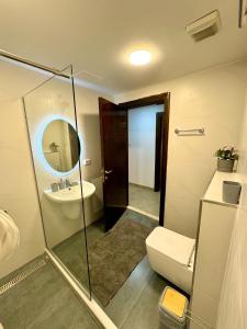 Kupatilo u objektu Loom & Light In the best location in Abdoun Amman +52 fotografije