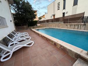 Πισίνα στο ή κοντά στο casa en Palau
