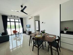 Et tv og/eller underholdning på Residenz Apartments in Desaru Utama