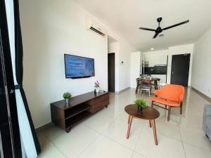 Et tv og/eller underholdning på Residenz Apartments in Desaru Utama