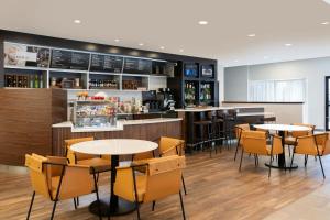 Ποτά στο Courtyard Cleveland Beachwood