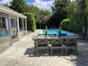 Πισίνα στο ή κοντά στο Villa in Saint-Couat with Private Pool