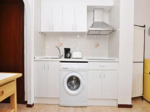 Gallery image of Apartment for 2 people in Roses with river view in Roses