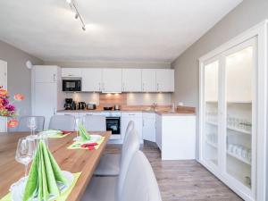 Η κουζίνα ή μικρή κουζίνα στο Chalet in Bruck near Zell am See Ski Slopes