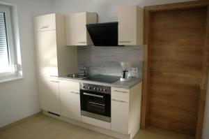 Dapur atau dapur kecil di Gasthof Maly