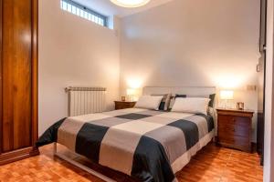 Postel nebo postele na pokoji v ubytování villa panoramica Oasi di pace + 52 fotografií