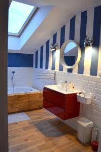 Kúpeľňa v ubytovaní Apartamenty Sailor i Comfort House Giżycko + 19 fotografií