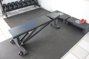 Fitness centrum a/nebo fitness zařízení v ubytování Seven Crown Express & Suites by Kavia