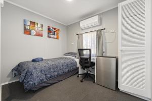 Ένα ή περισσότερα κρεβάτια σε δωμάτιο στο The Barracks Wagin