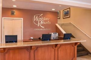 El vestíbulo o zona de recepción de Westgate Flamingo Bay Resort