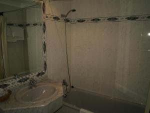 Un baño de Hotel San Jorge