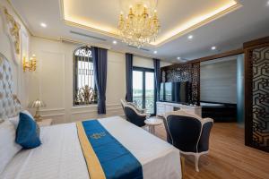 Gallery image of Riverside Hotel in Hanoi