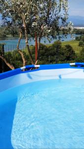 Bazén v ubytování Glamping Kulmi nebo v jeho okolí