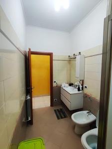 Ένα μπάνιο στο Appartamento Sebastiano +11 φωτογραφίες