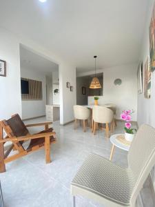 TV a/nebo společenská místnost v ubytování Nomada 808