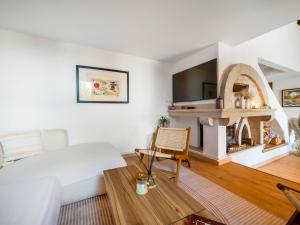 Χώρος καθιστικού στο Villa Horizon - 5min from Monaco - Ideal Groups - Panoramic view - Chimney - Parking - Premium Services - Calm