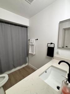Imagen de la galería de Mesa 1bedroom king size near Tempe & parks, en Mesa 3 fotos más