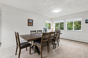 Foto dalla galleria di Anchorage 5BR Retreat Hikes, City & Comfort home a Knik Heights