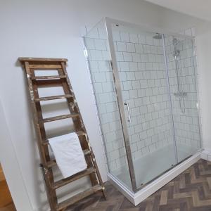 Ένα μπάνιο στο The Broadstairs Loft