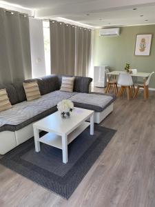 Fotografie z fotogalerie ubytování Apartman Lana v destinaci Sutomore