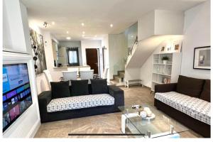 Et opholdsområde på Mijas Costa - Beachside Apartment - H- Costa del Sol