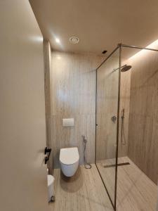 Bilik mandi di Cavo Drymades