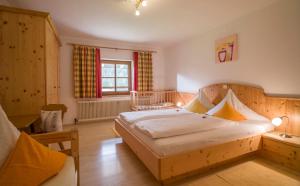 Letto o letti in una camera di Wanishof