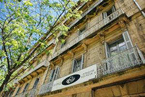 The building in which a vendégházakat is located