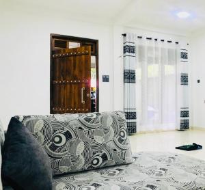 Ruang duduk di Home stay in Kadugannawa