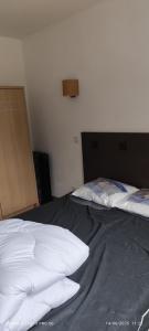 Katil atau katil-katil dalam bilik di Appartement 2 chambres, piscines, jeux extérieurs, tennis +29 gambar