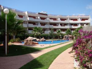 Imagen de la galería de Apartamento en Playa Flamenca (residencial El Rincon), en Playas de Orihuela