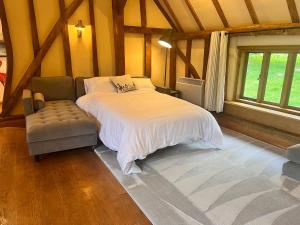 Katil atau katil-katil dalam bilik di Lucas farm barn