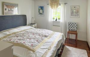 Postel nebo postele na pokoji v ubytování Lovely Home In Gotlands Tofta With Wifi