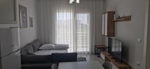 Μια τηλεόραση ή/και κέντρο ψυχαγωγίας στο Vaso apartment, Qerret