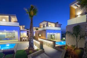 Πισίνα στο ή κοντά στο Lumina Sense Villas