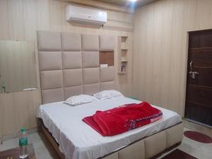 Ένα ή περισσότερα κρεβάτια σε δωμάτιο στο PLAY HOTEL SWEET RESIDENCY couple friendly